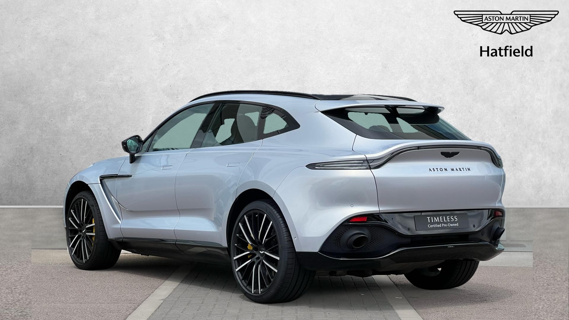Aston Martin DBX