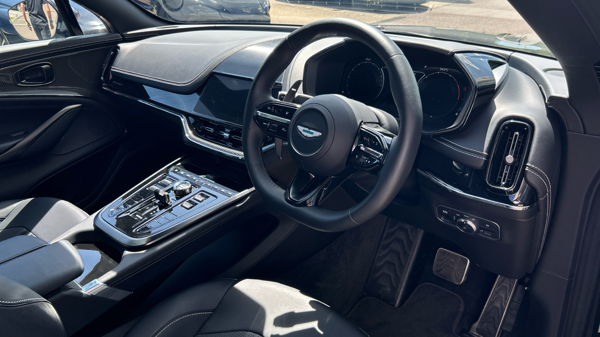Aston Martin DBX