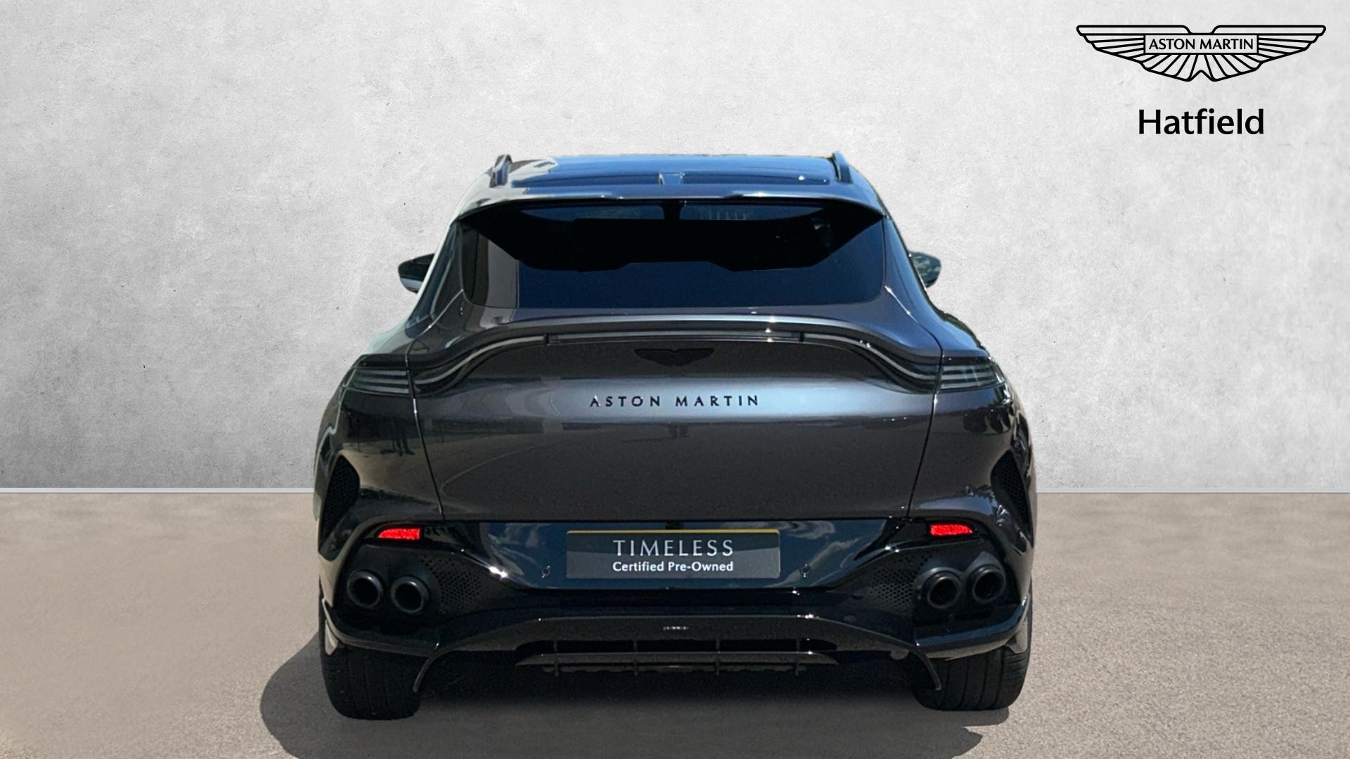Aston Martin DBX