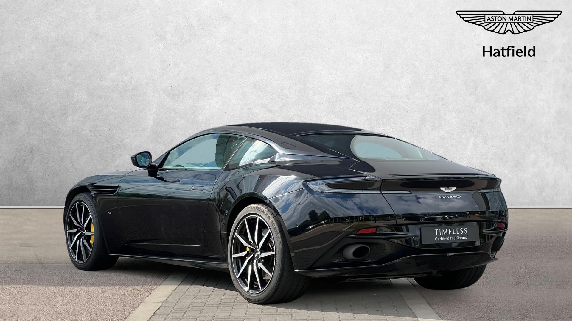 Aston Martin DB11