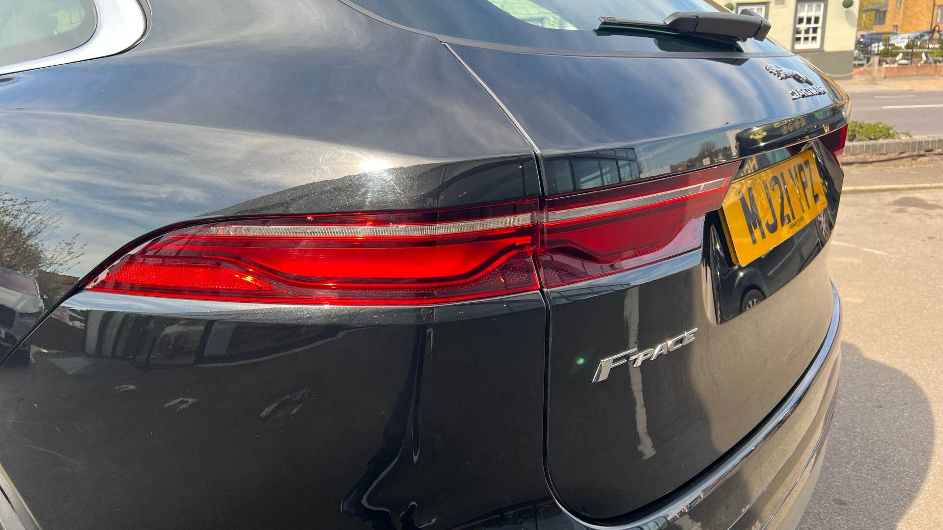 Jaguar F Pace