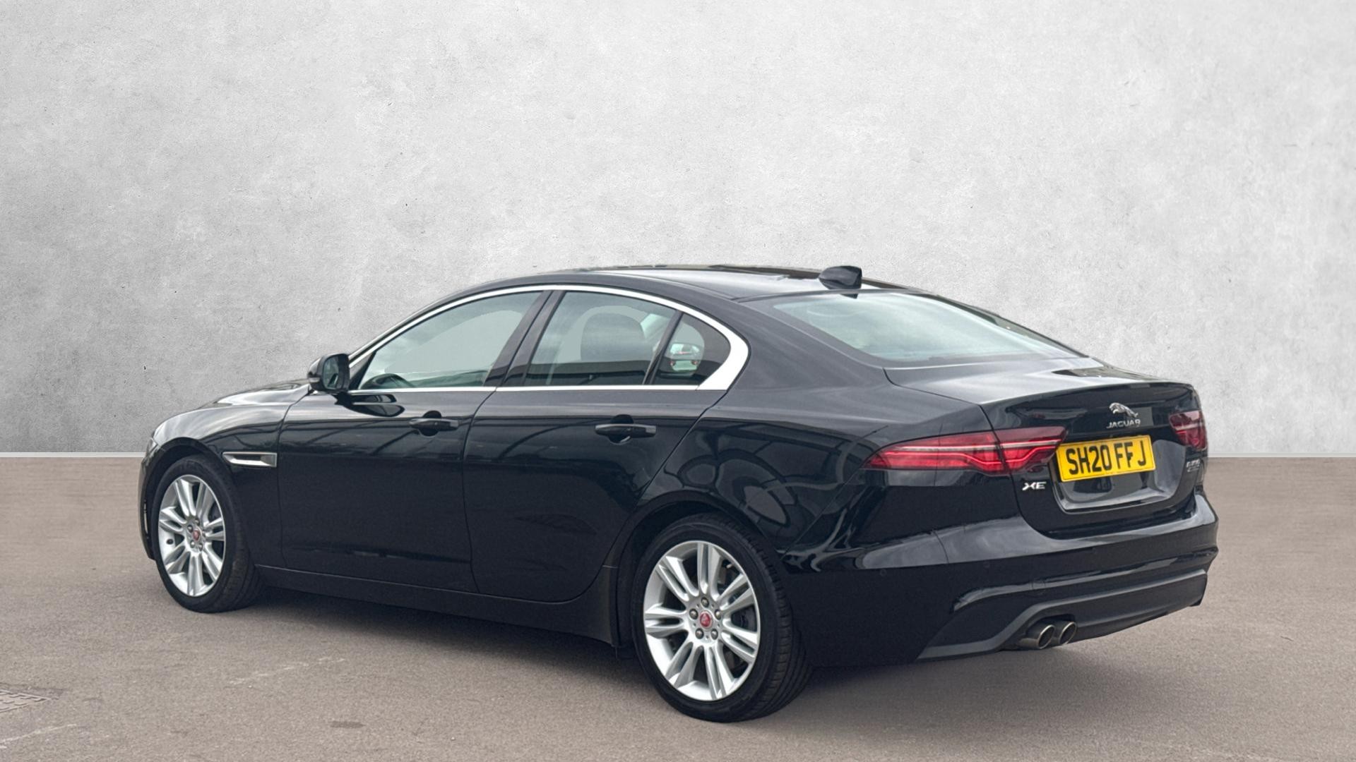 Jaguar XE