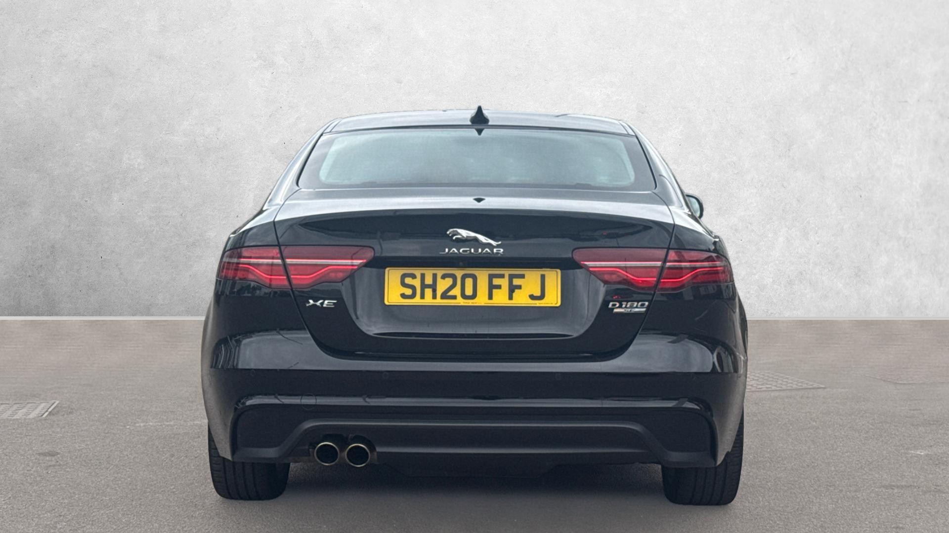 Jaguar XE