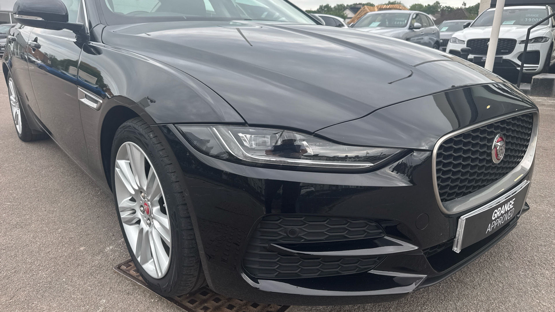 Jaguar XE