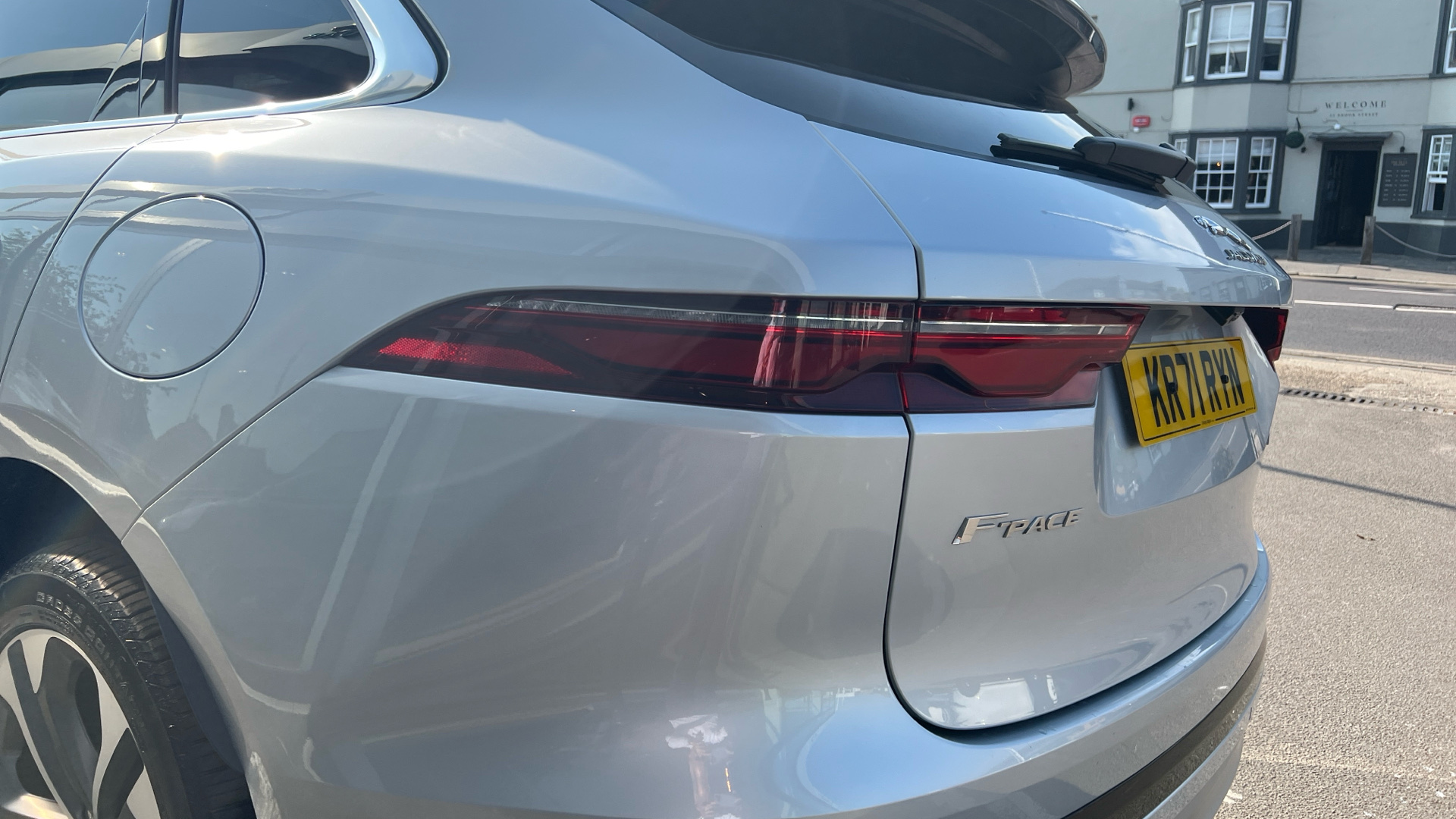 Jaguar F Pace