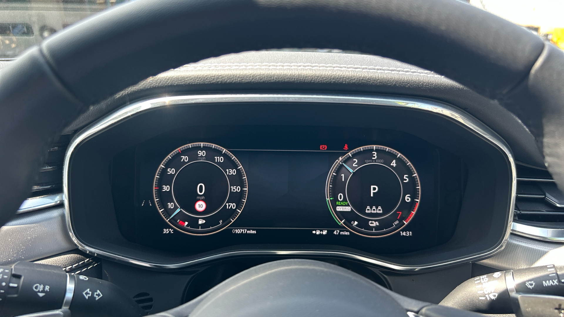 Jaguar F Pace