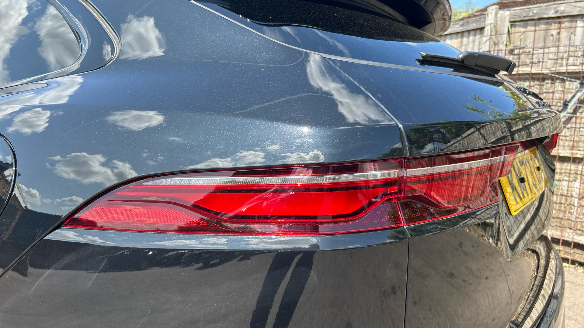 Jaguar F Pace