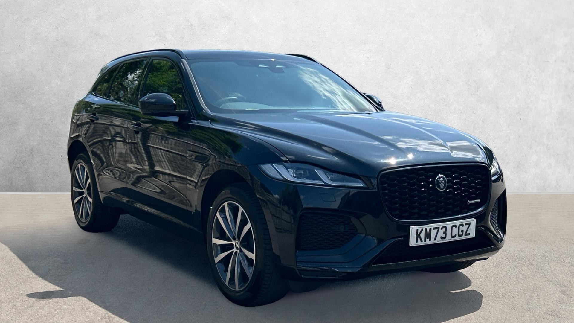 Jaguar F Pace