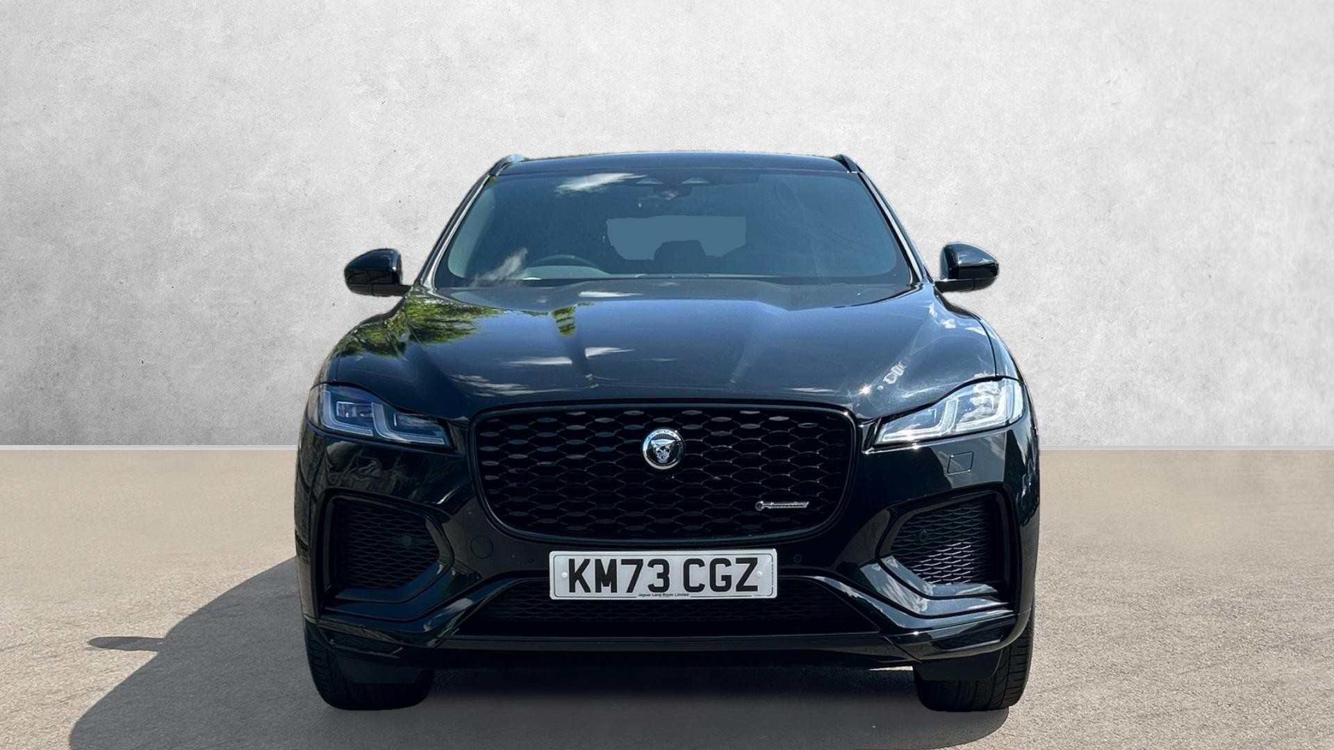 Jaguar F Pace
