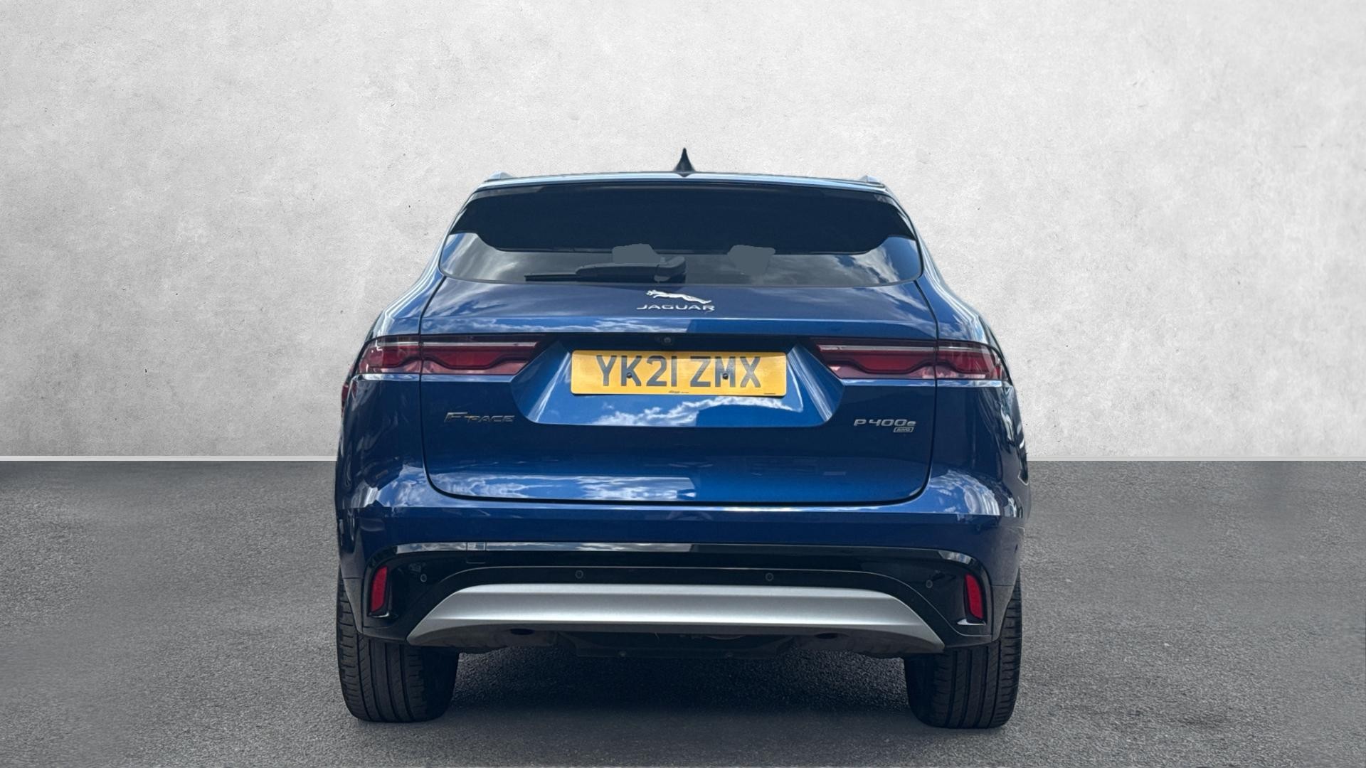 Jaguar F Pace