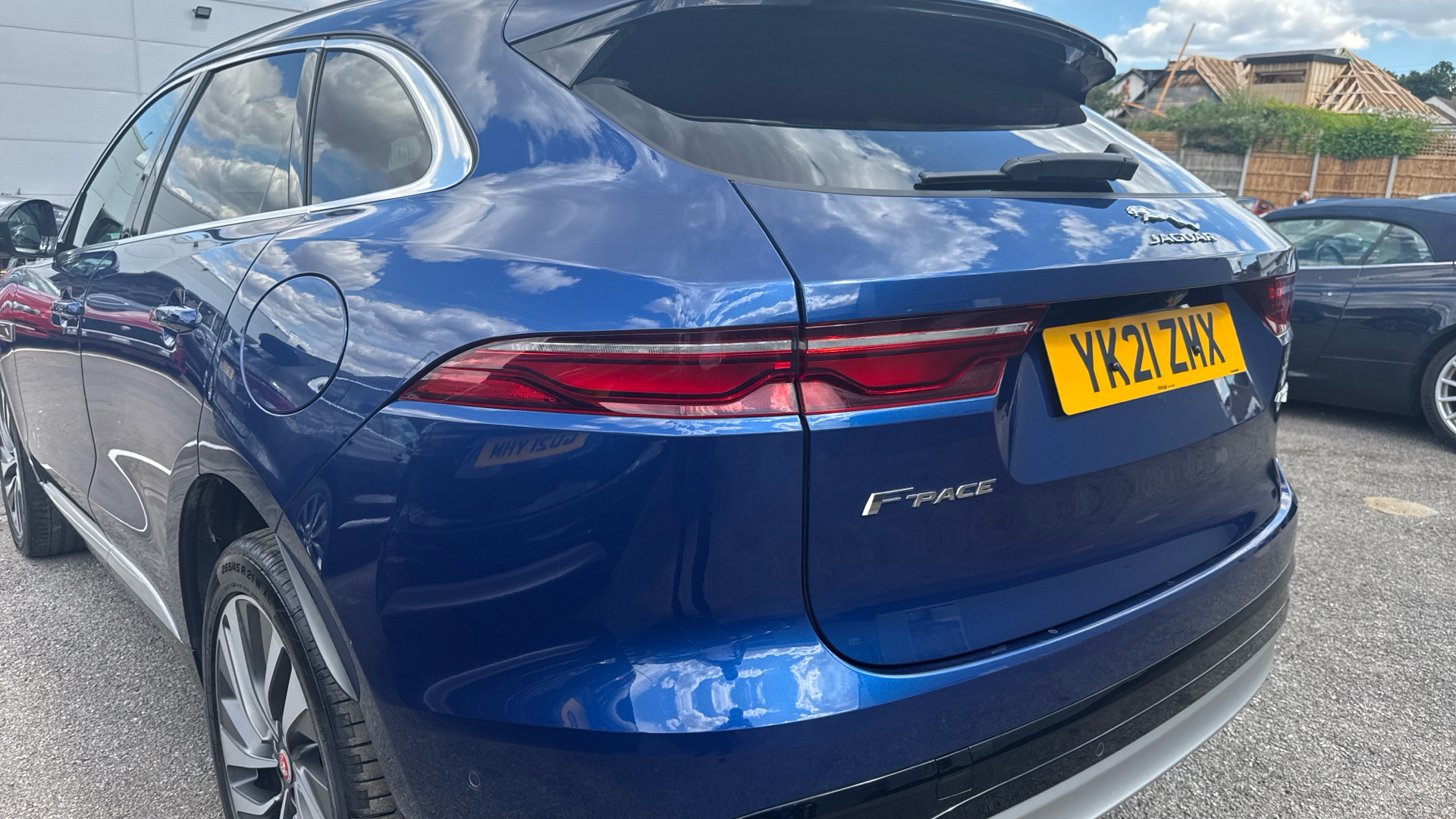Jaguar F Pace