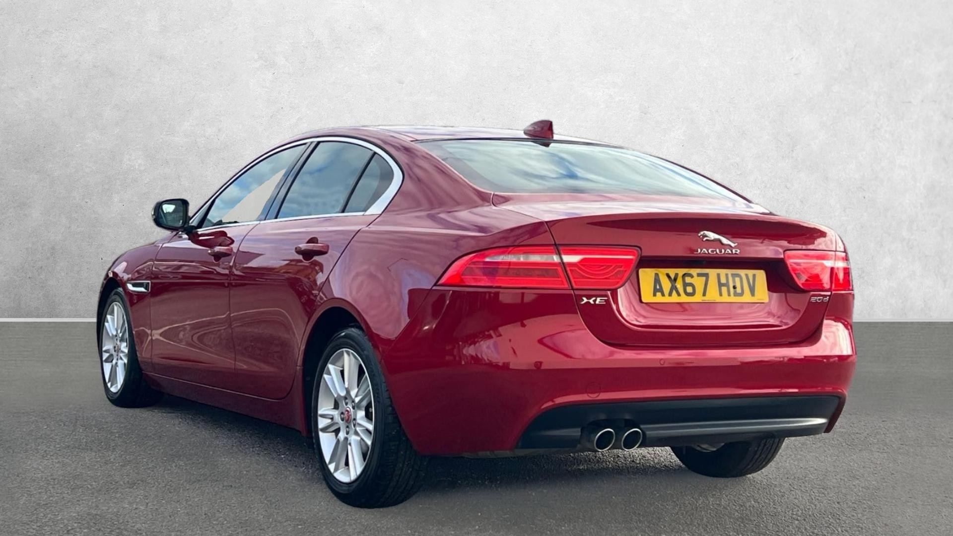 Jaguar XE