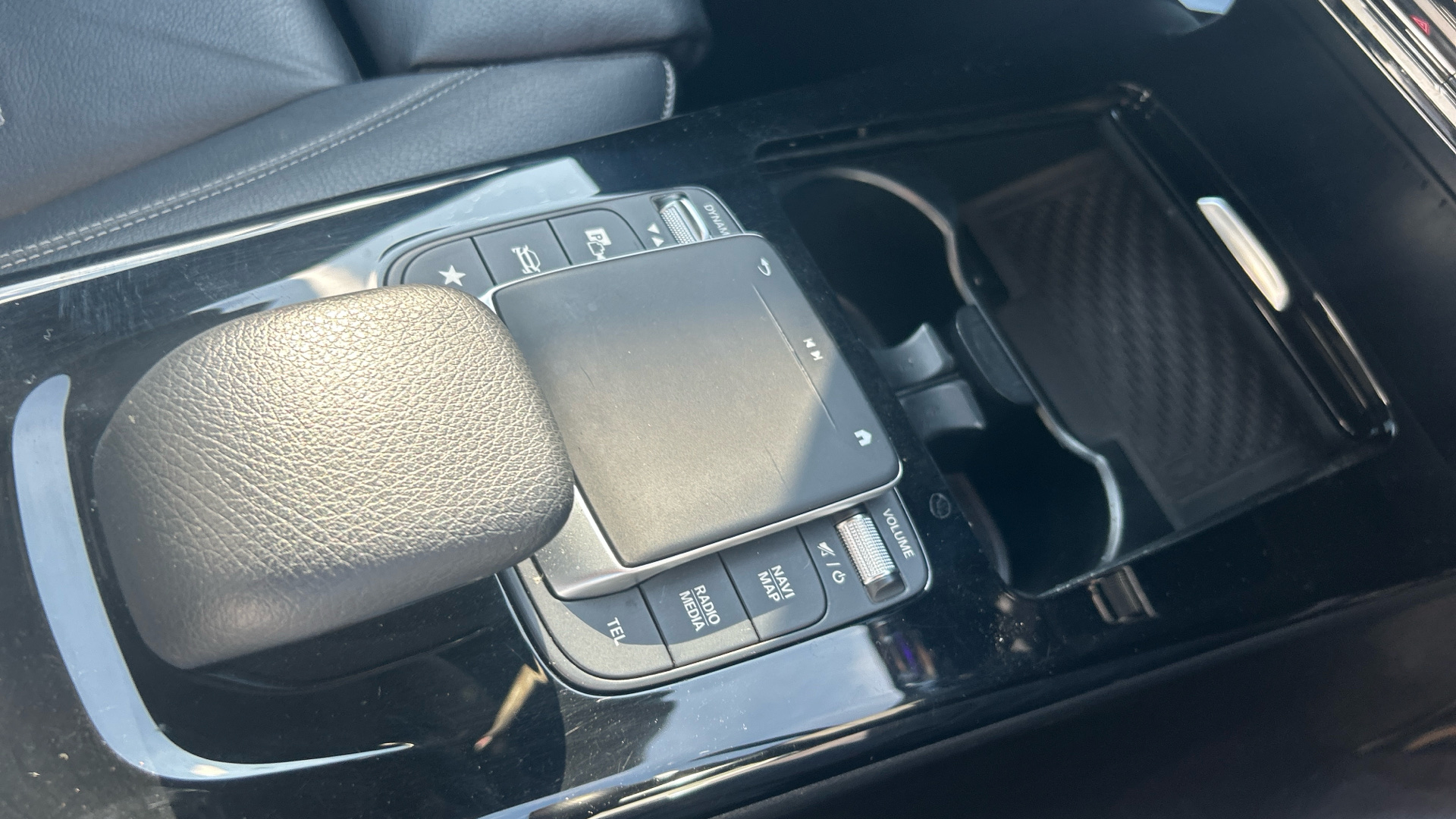 Mercedes Benz CLA
