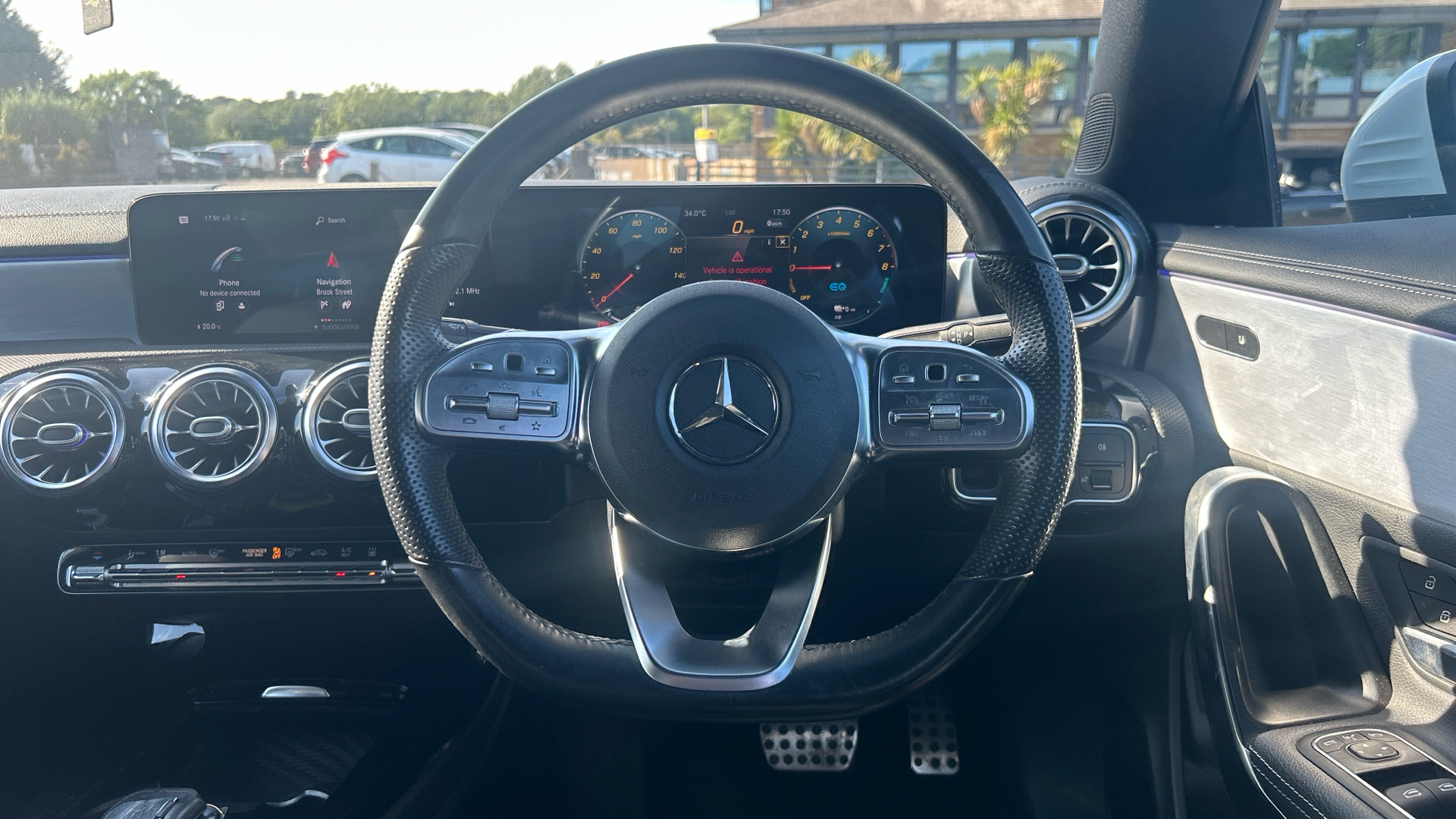 Mercedes Benz CLA