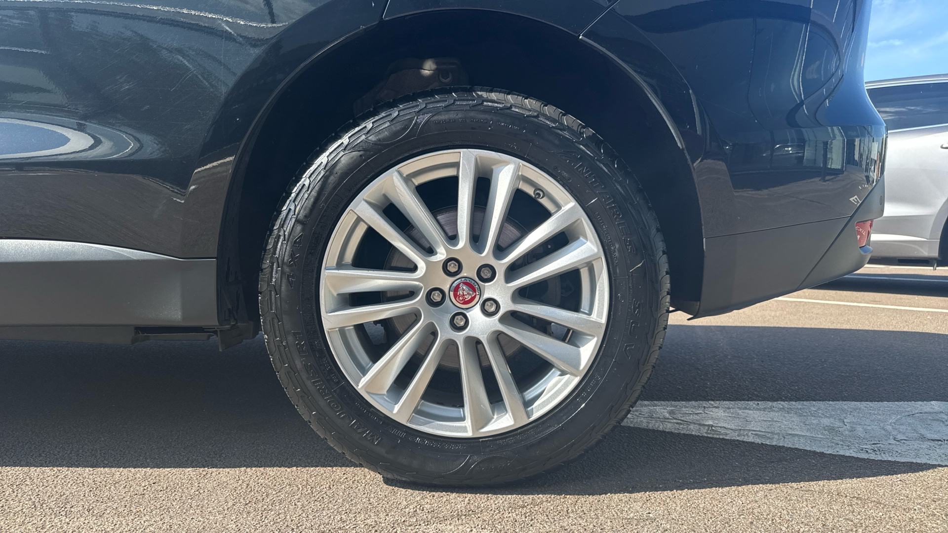 Jaguar F Pace