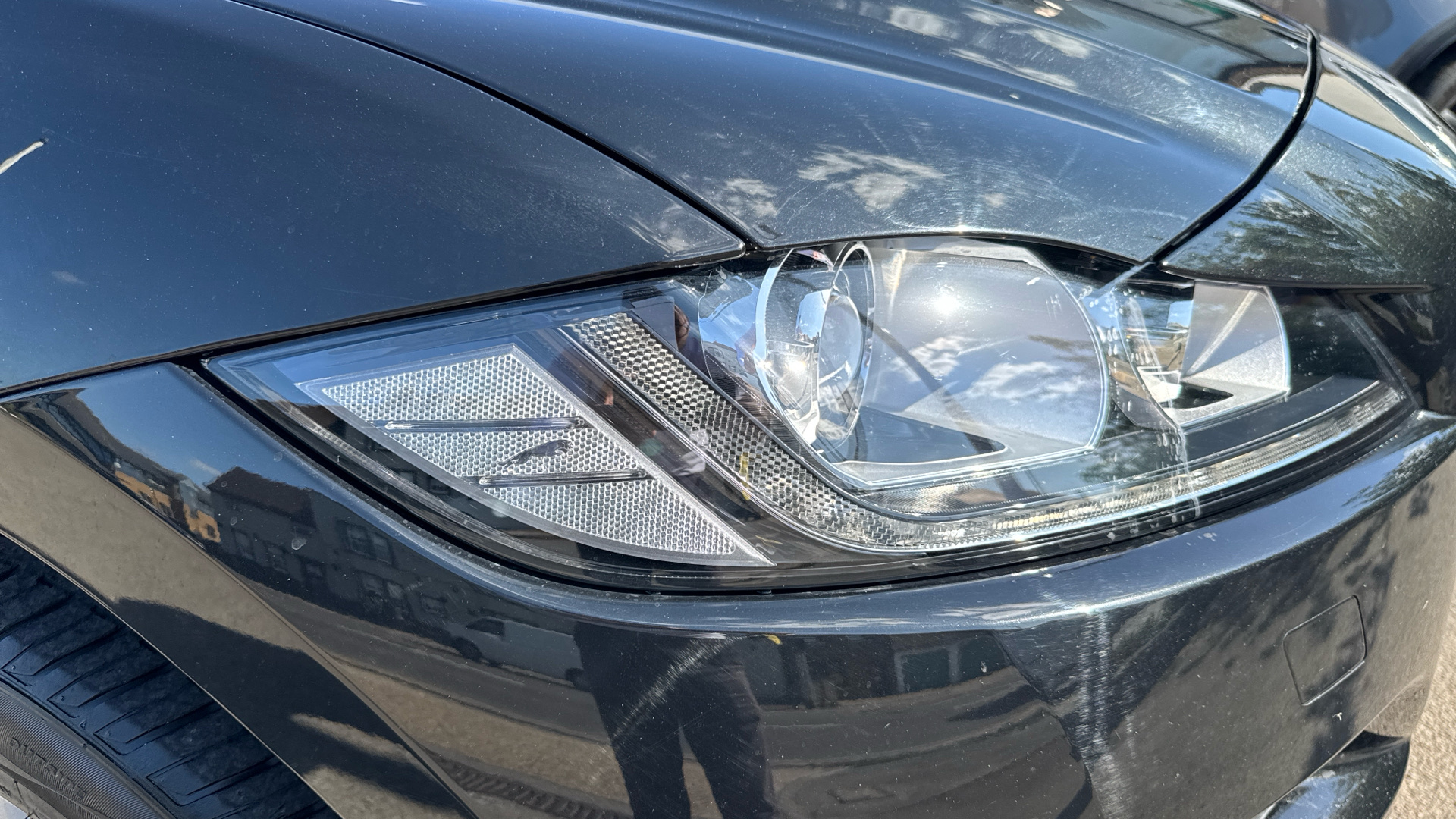 Jaguar F Pace