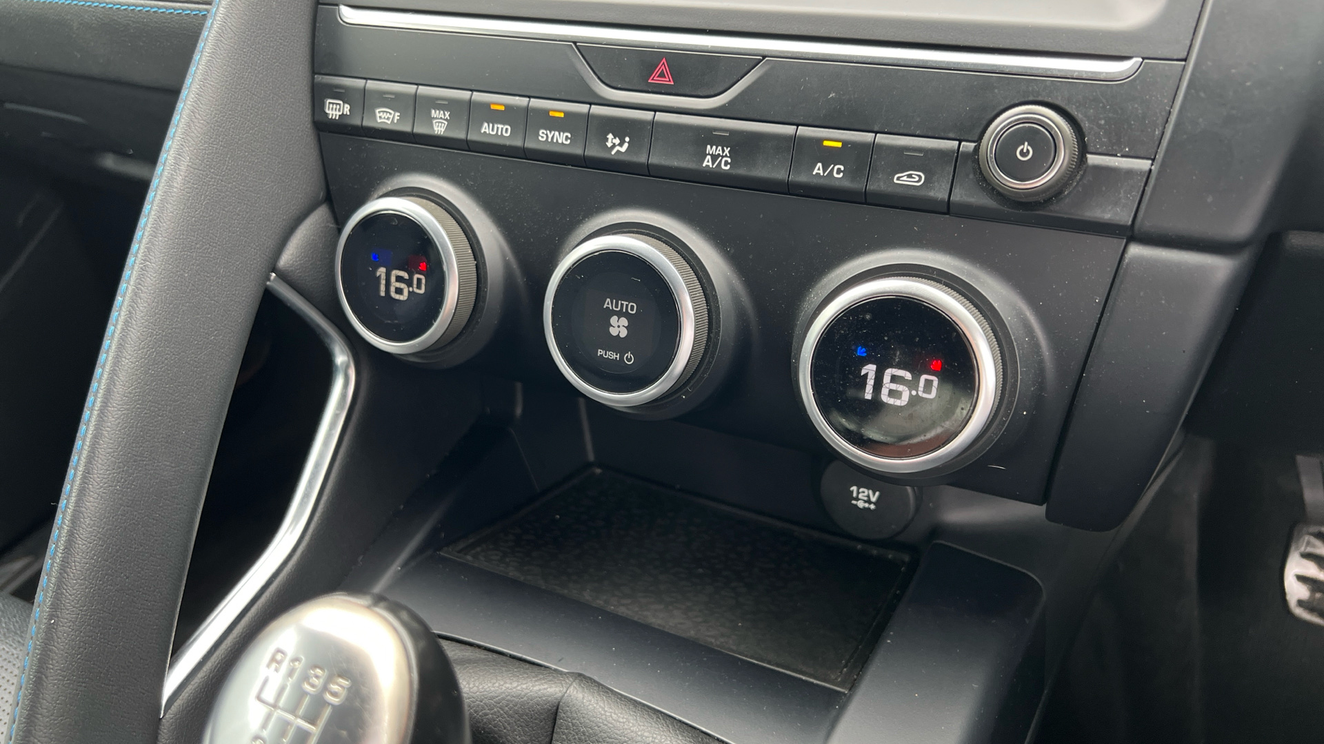 Jaguar E Pace