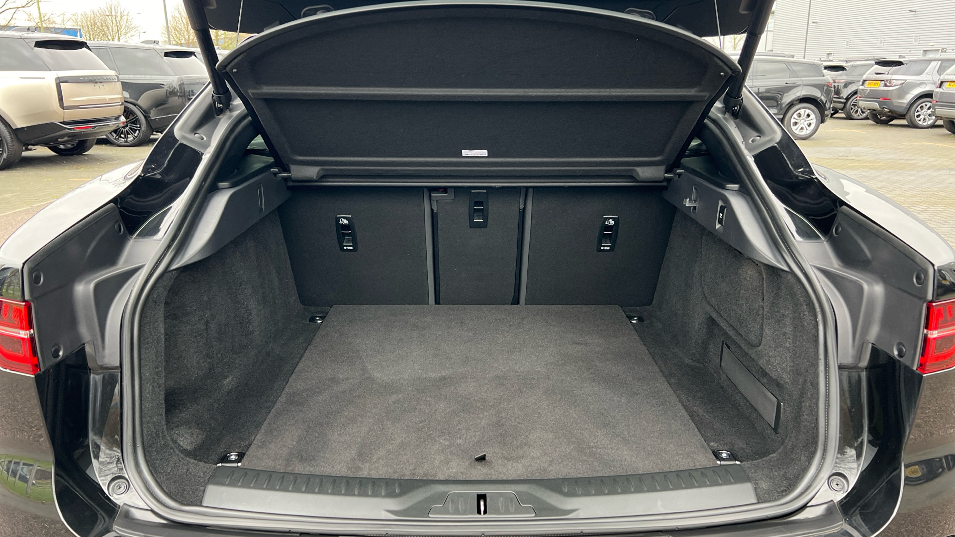 Jaguar I Pace