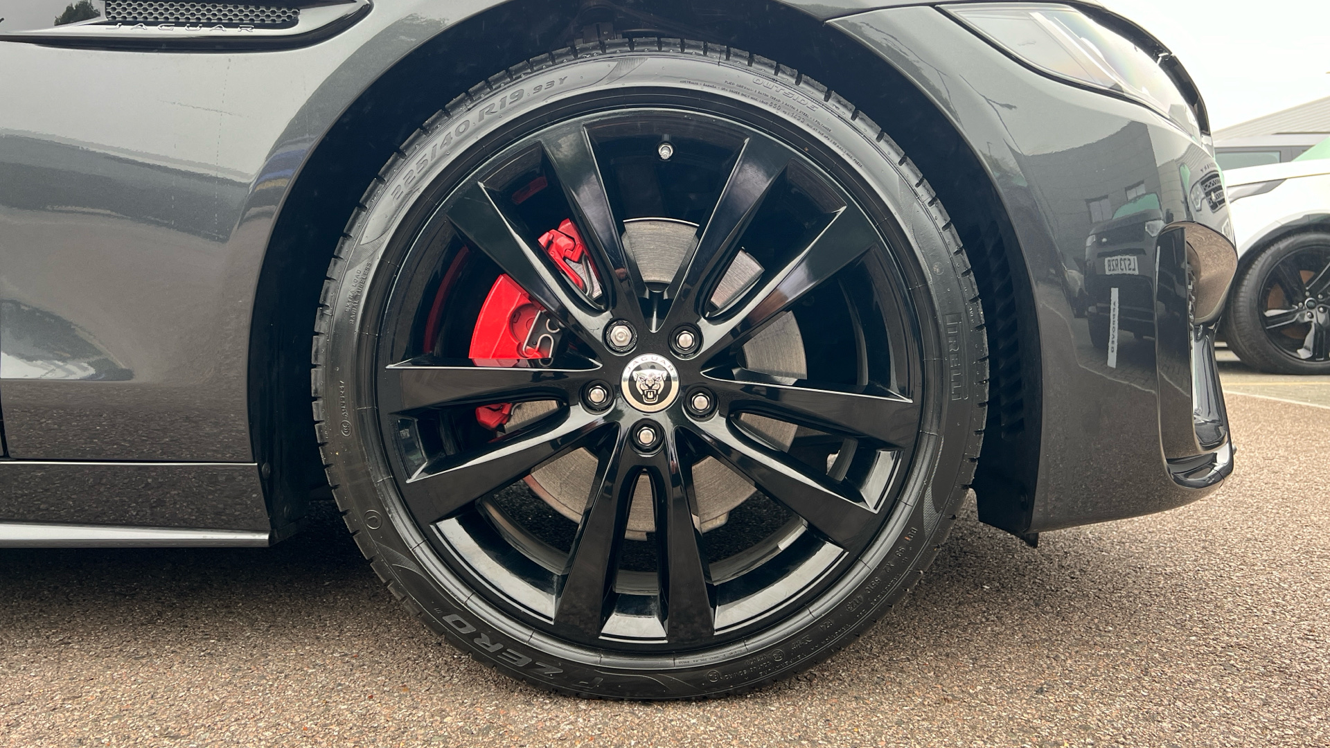 Jaguar XE