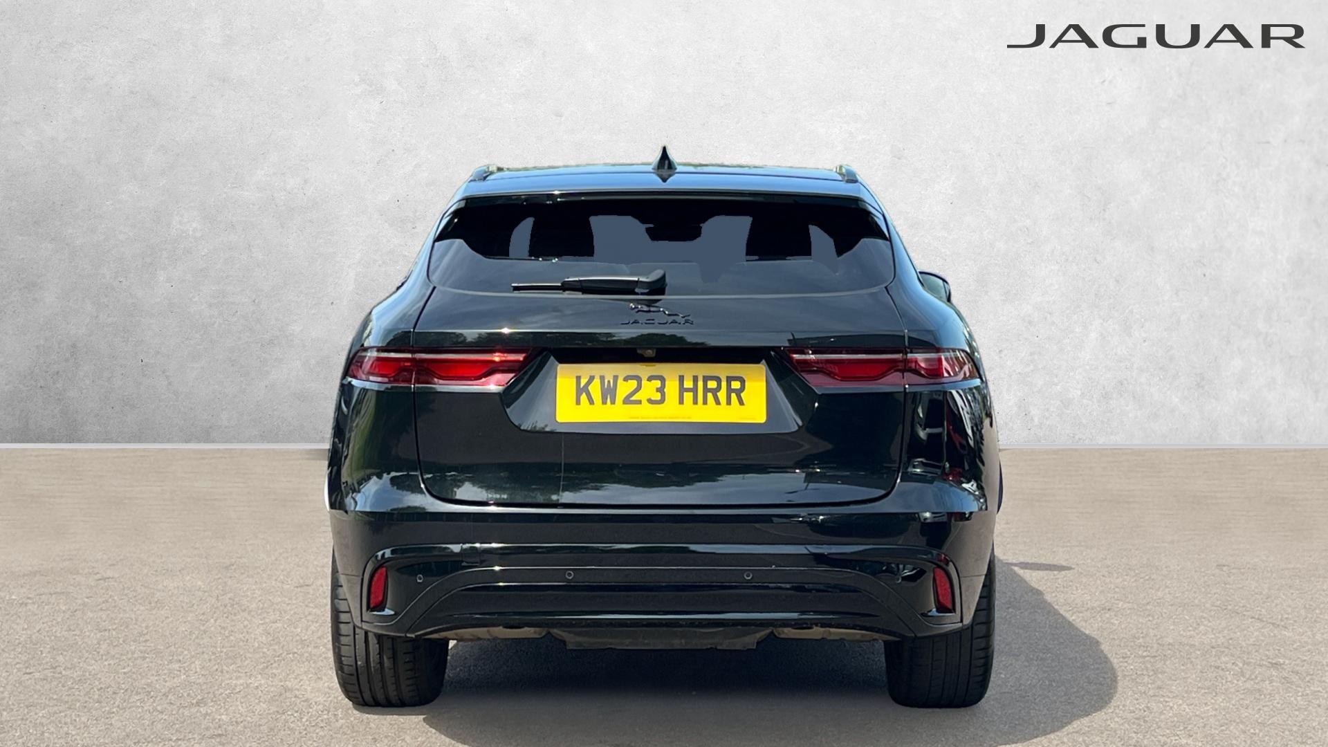 Jaguar F Pace