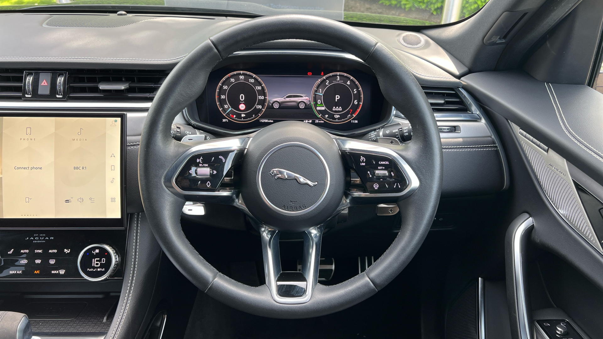 Jaguar F Pace