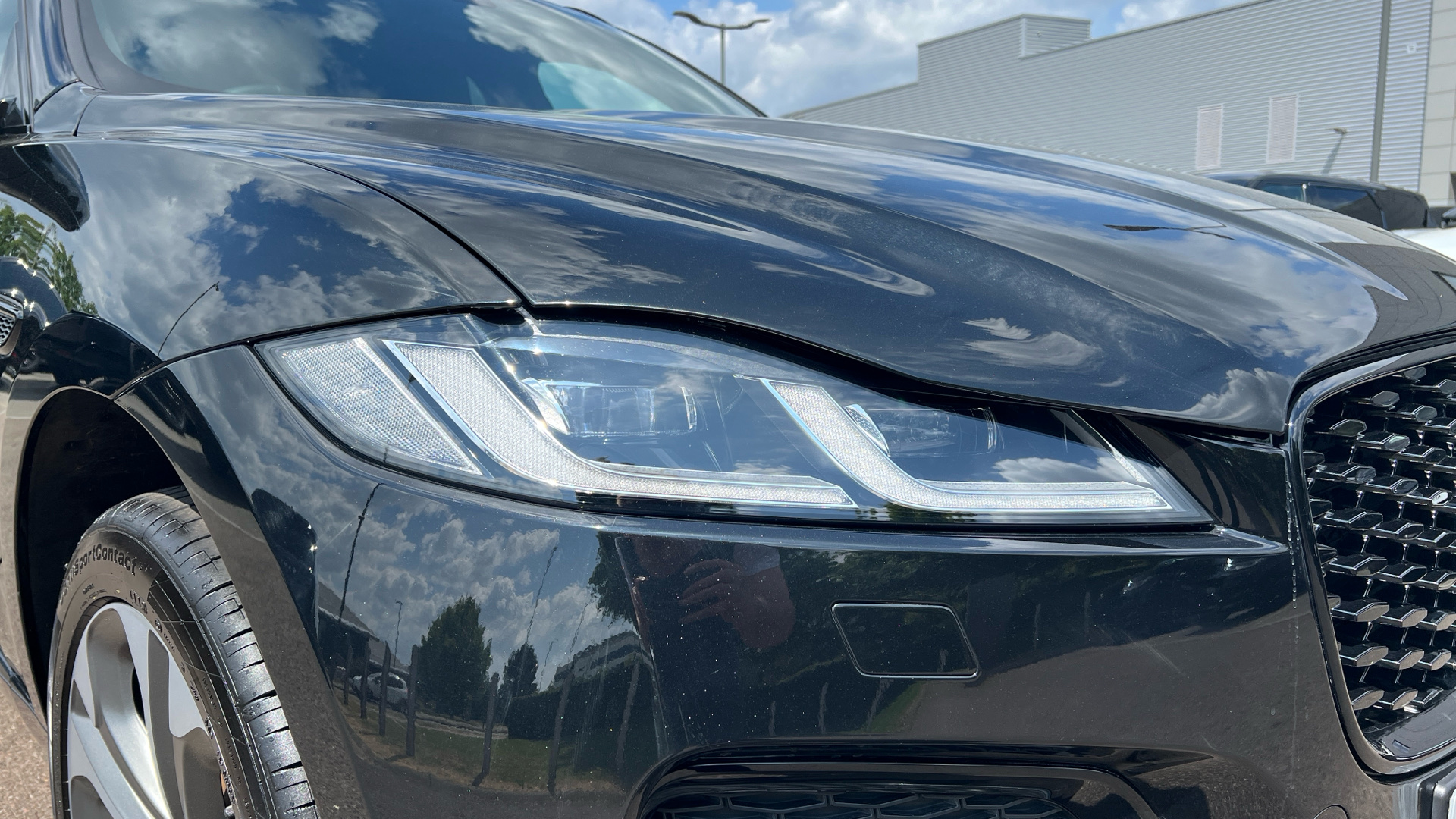 Jaguar F Pace