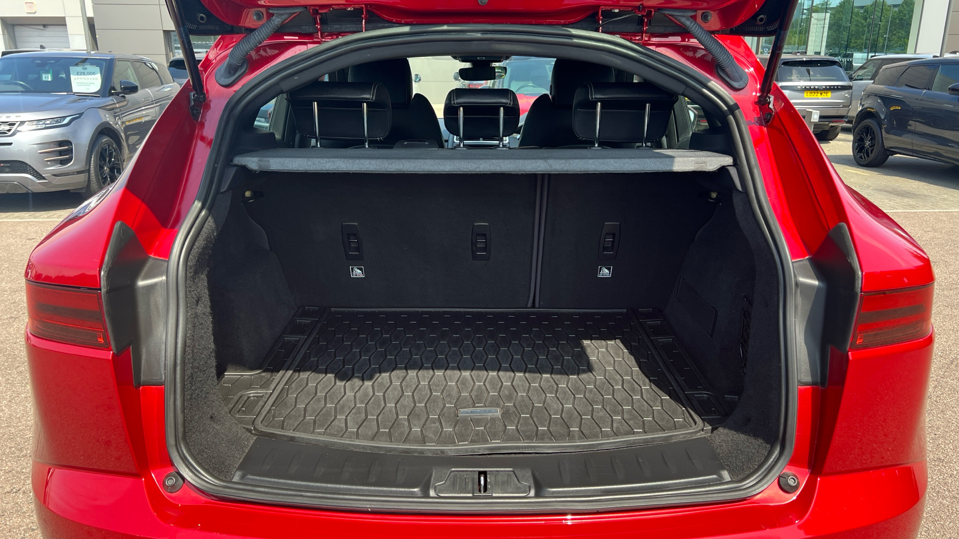 Jaguar E Pace