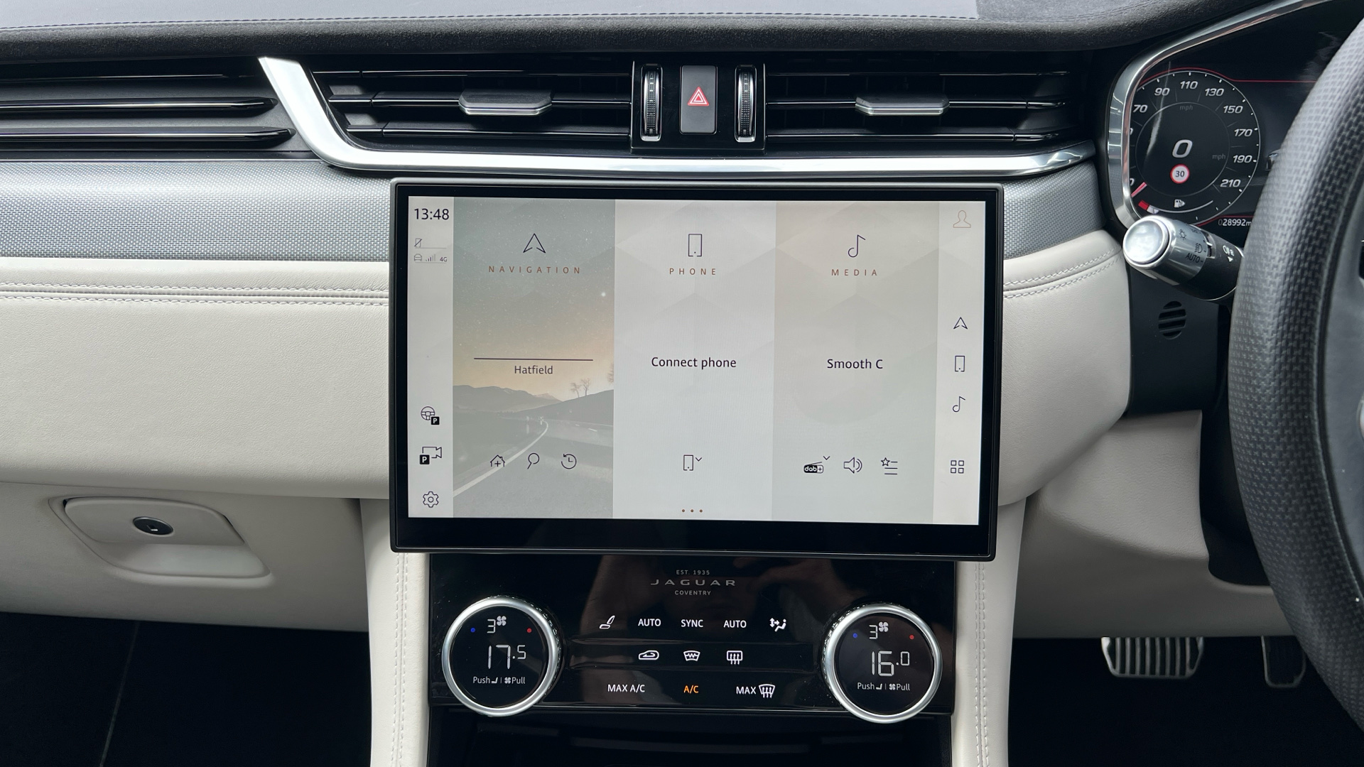 Jaguar F Pace