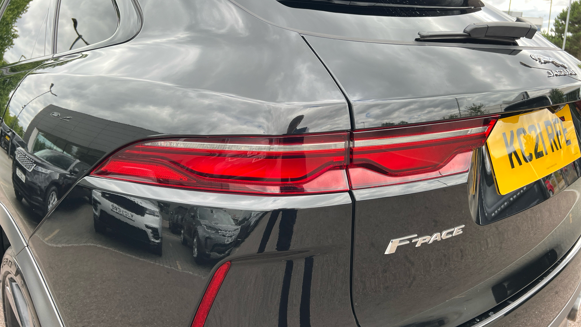 Jaguar F Pace