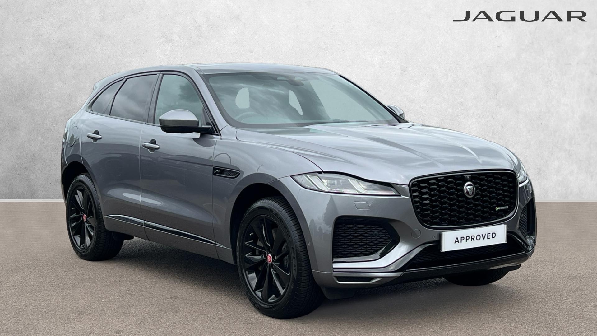 Jaguar F Pace