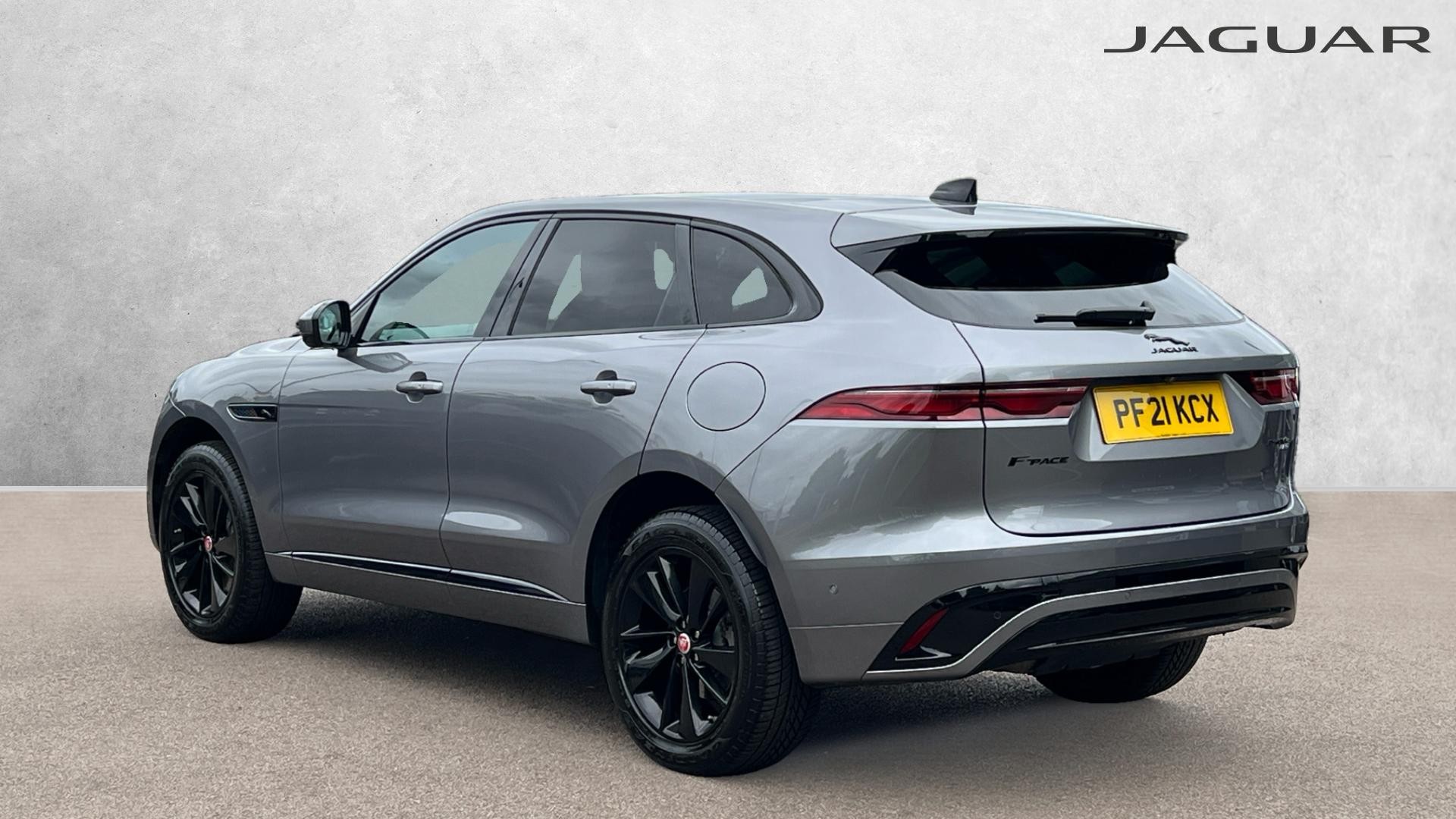 Jaguar F Pace