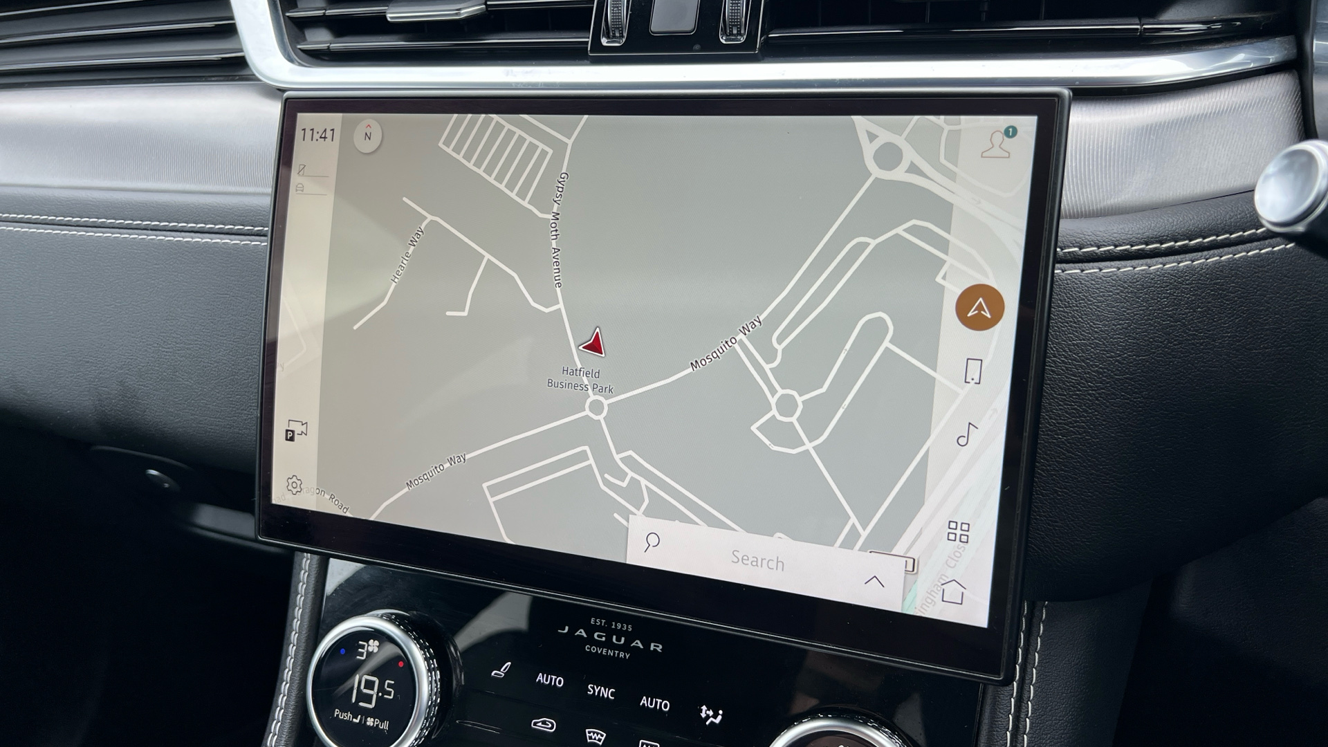 Jaguar F Pace