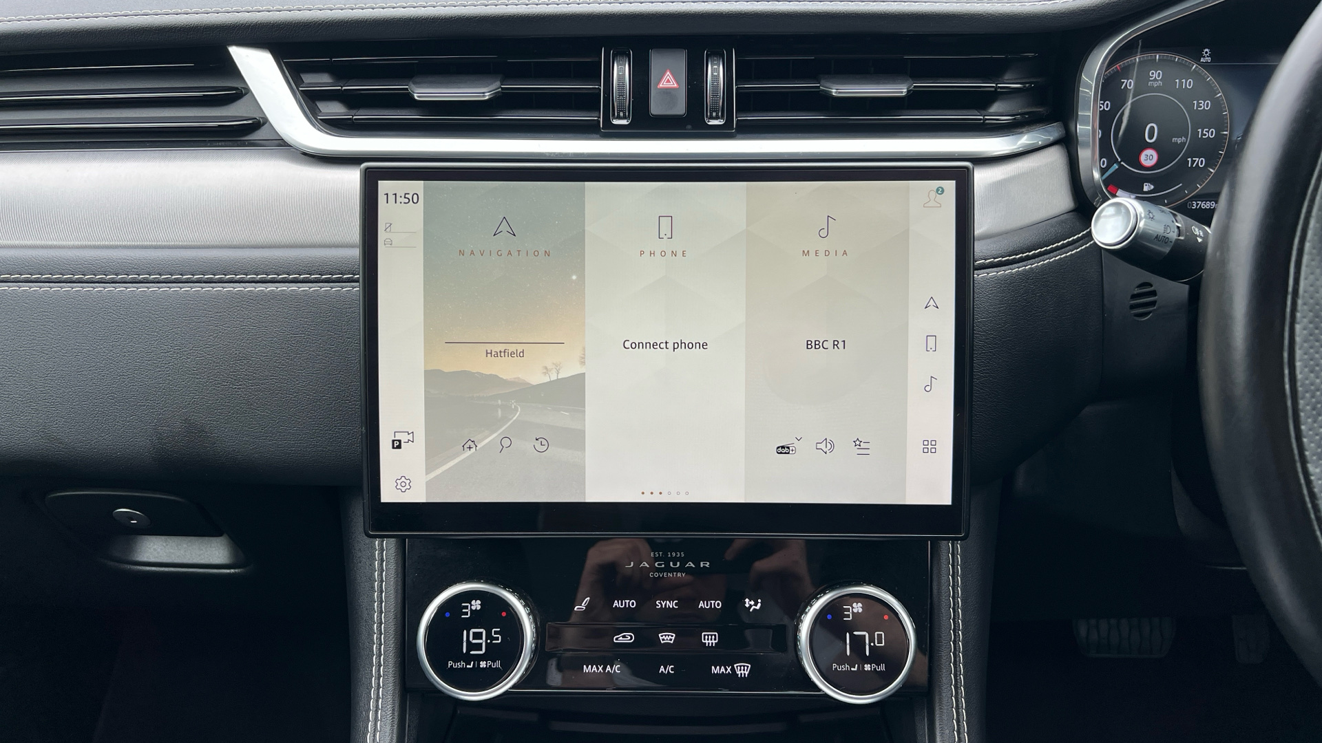 Jaguar F Pace
