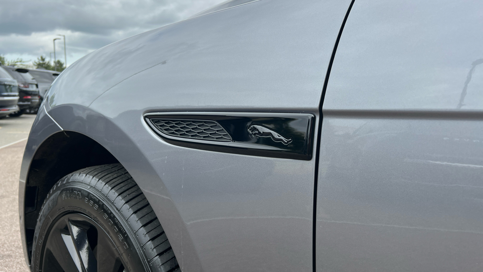 Jaguar F Pace