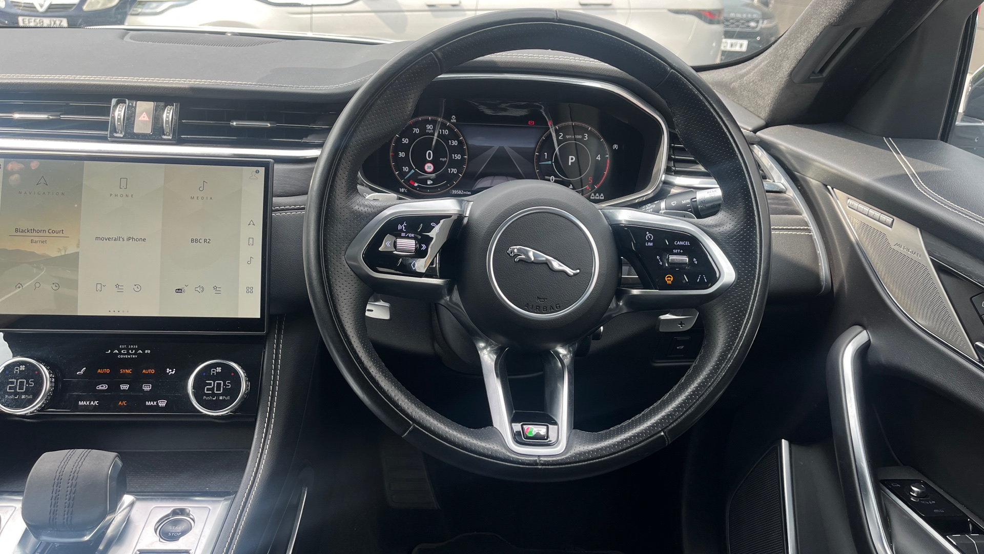 Jaguar F Pace