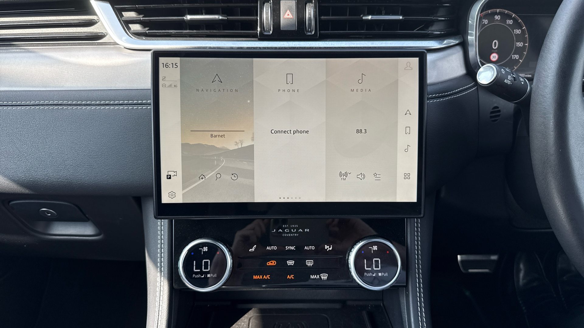 Jaguar F Pace