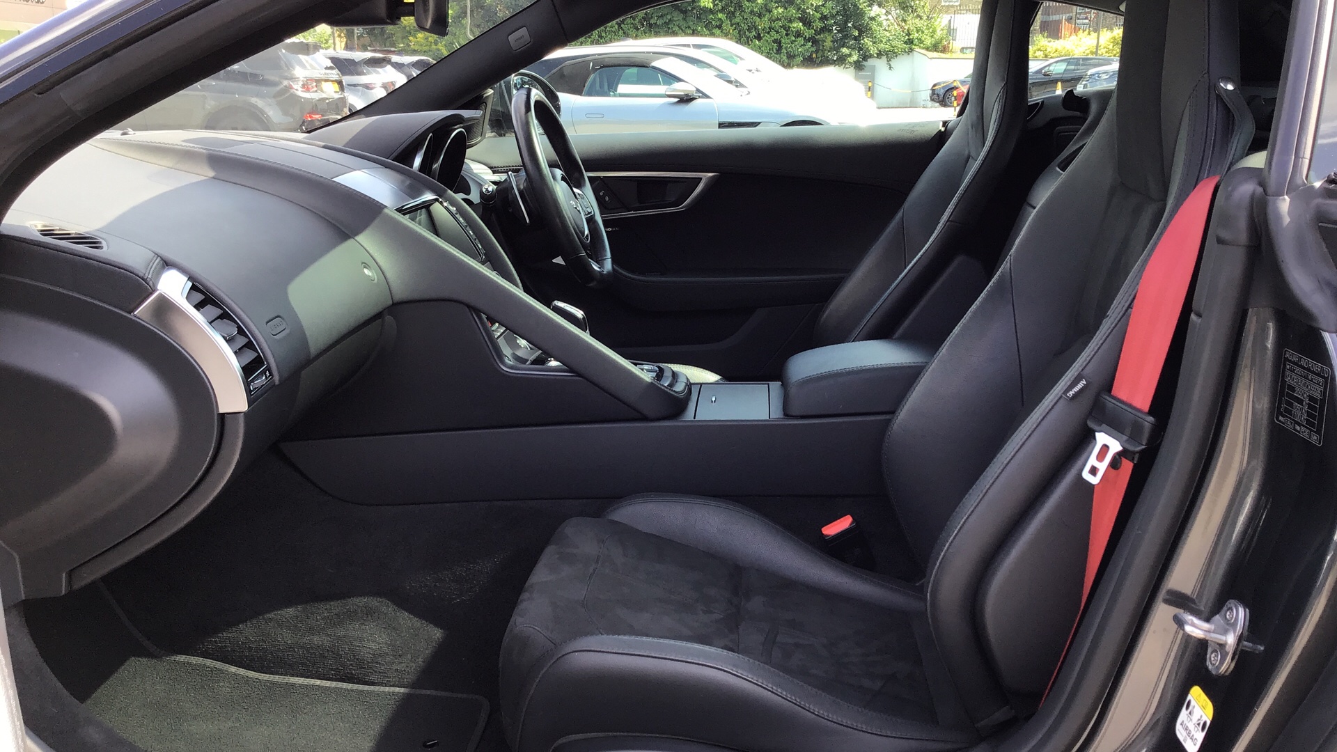 Jaguar F Type