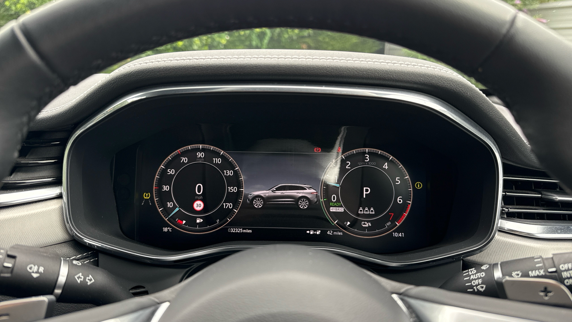 Jaguar F Pace