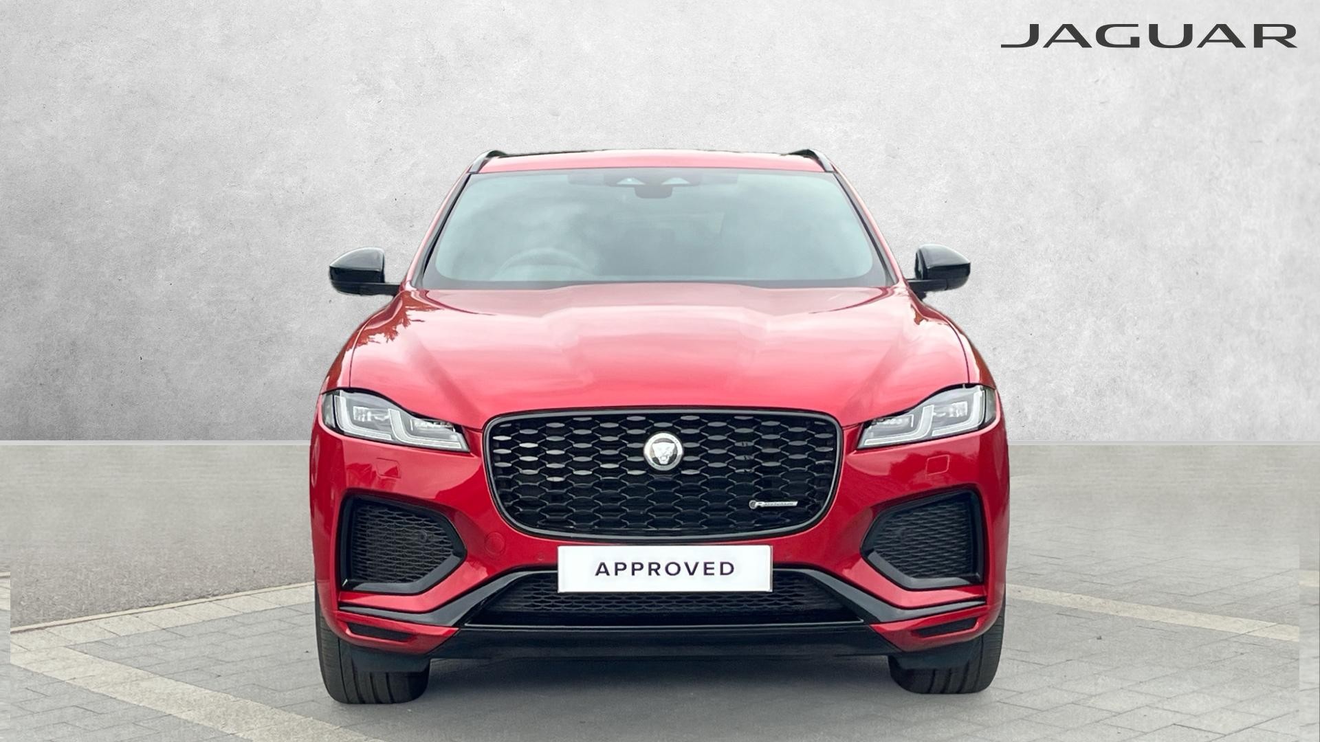 Jaguar F Pace