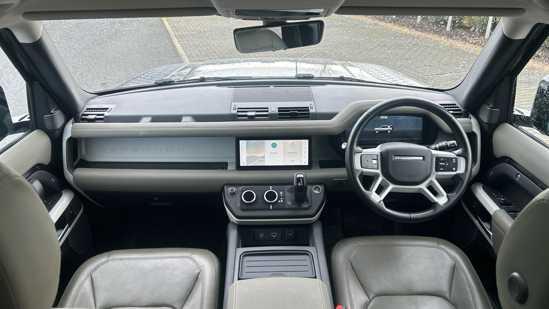 Land Rover Defender