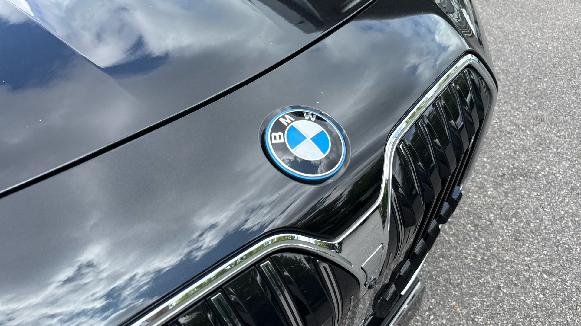 BMW I7