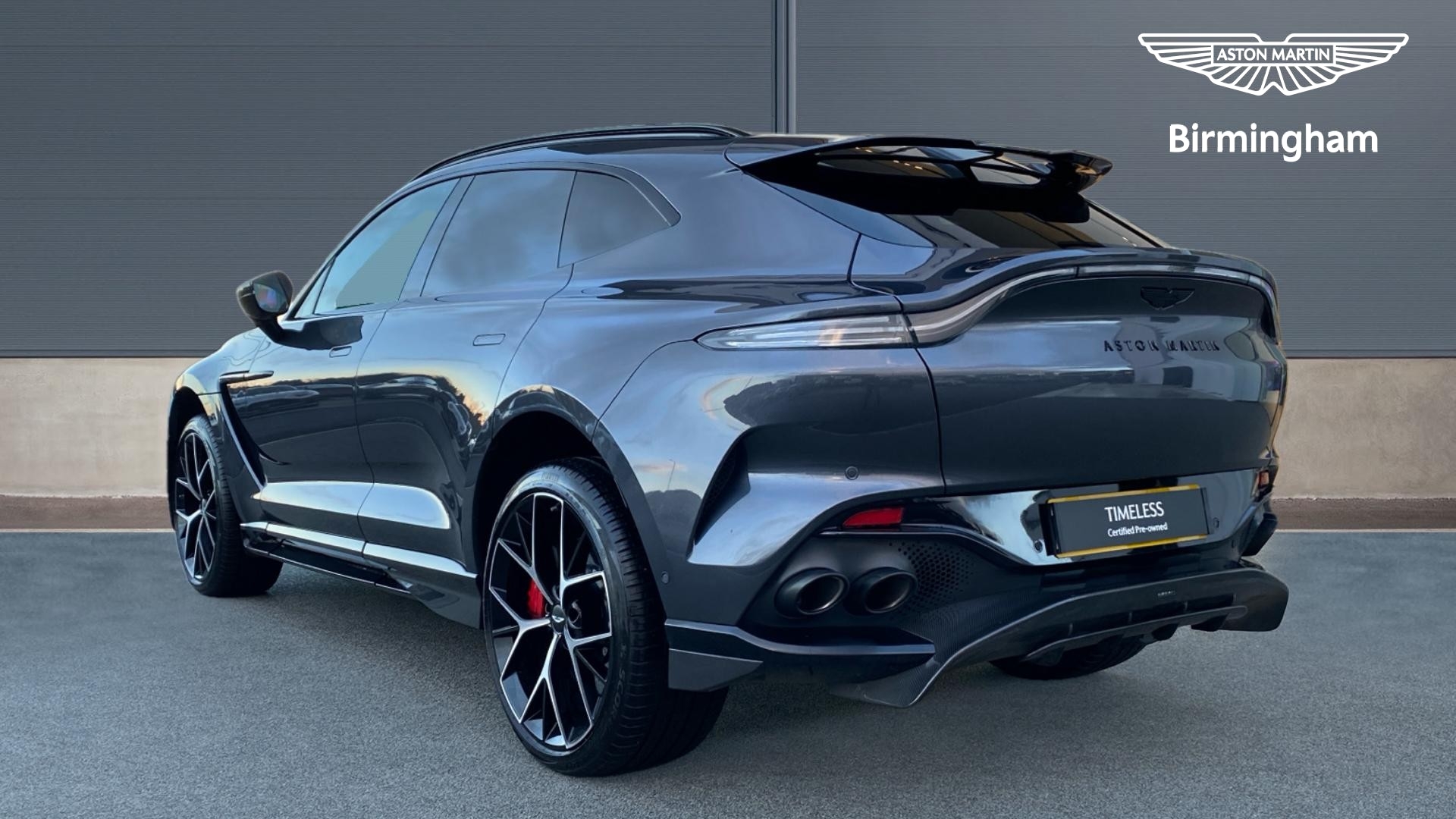 Aston Martin DBX