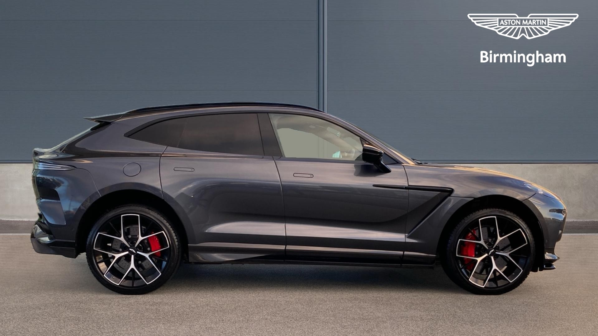 Aston Martin DBX