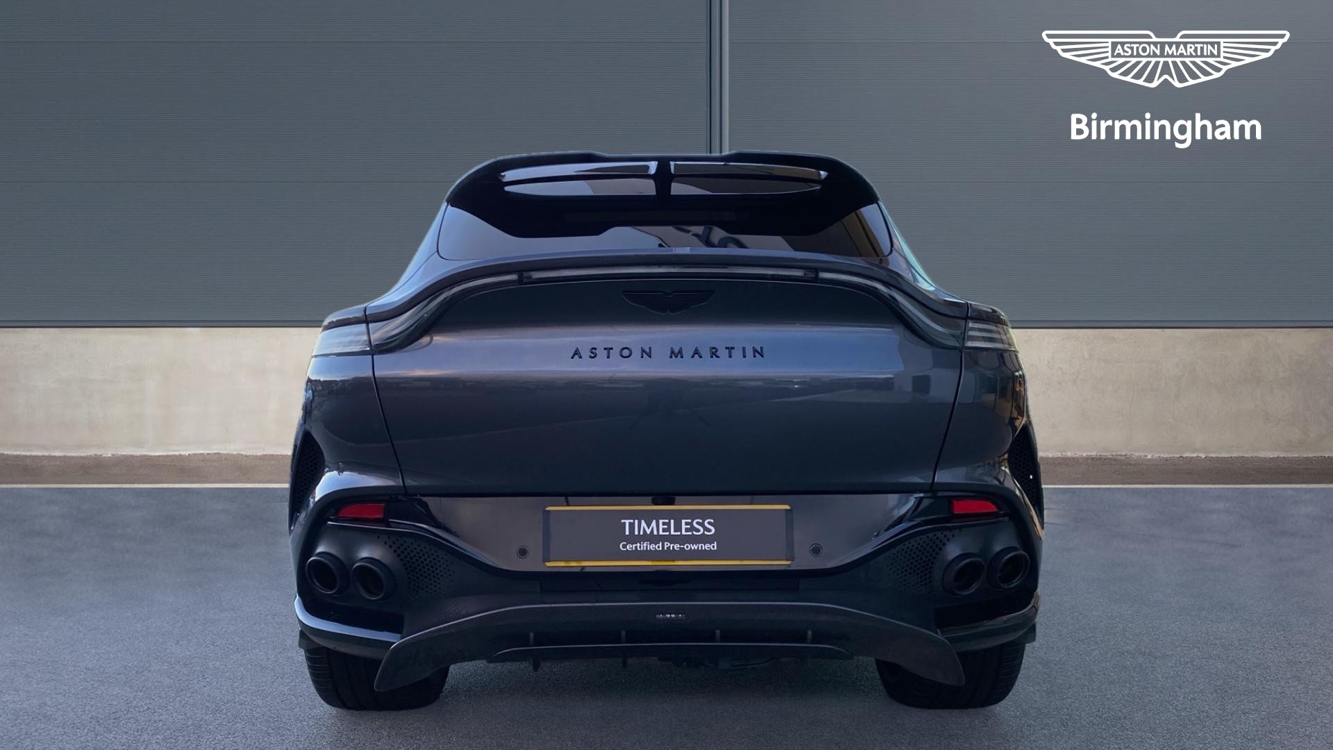 Aston Martin DBX