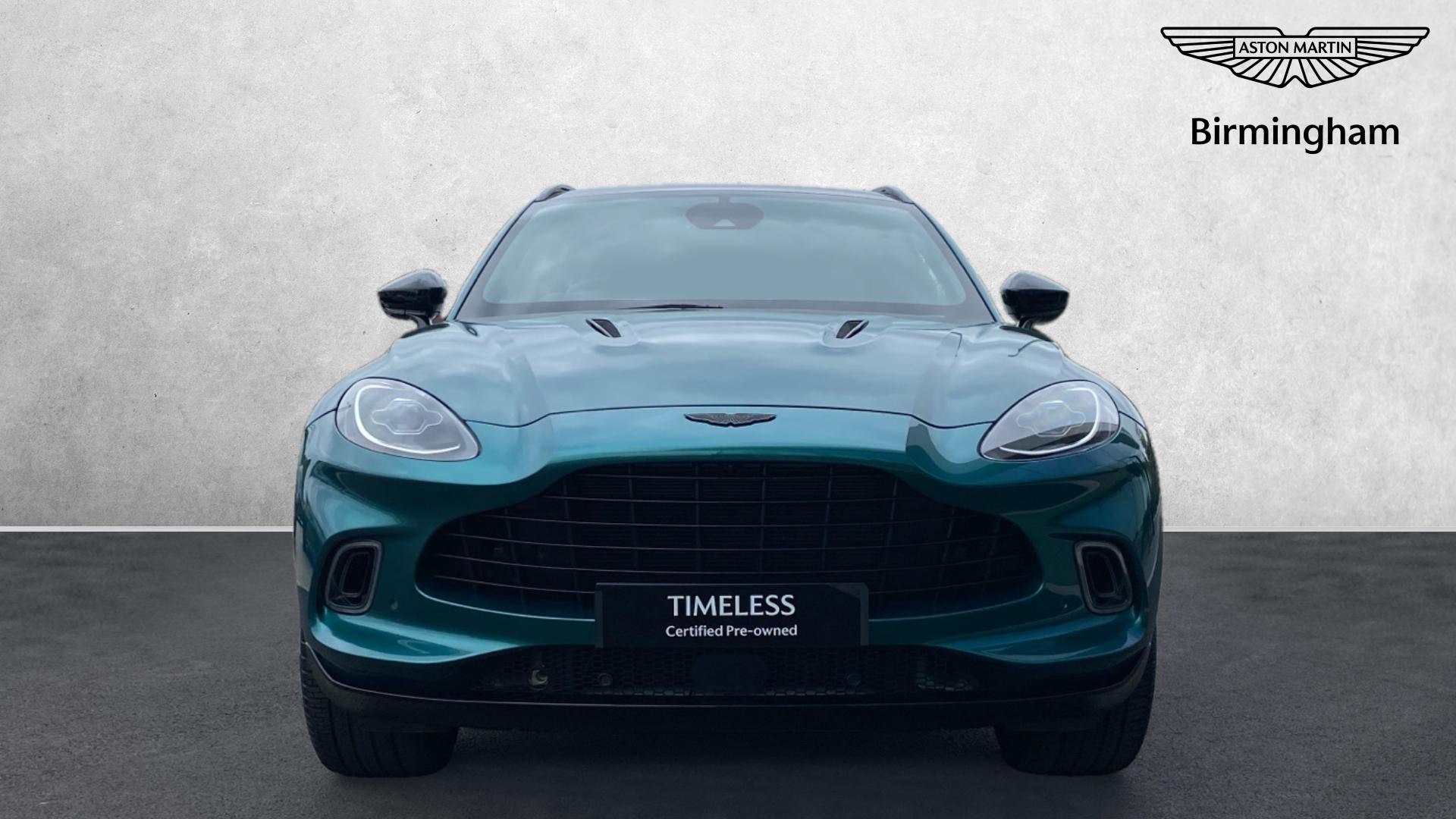 Aston Martin DBX