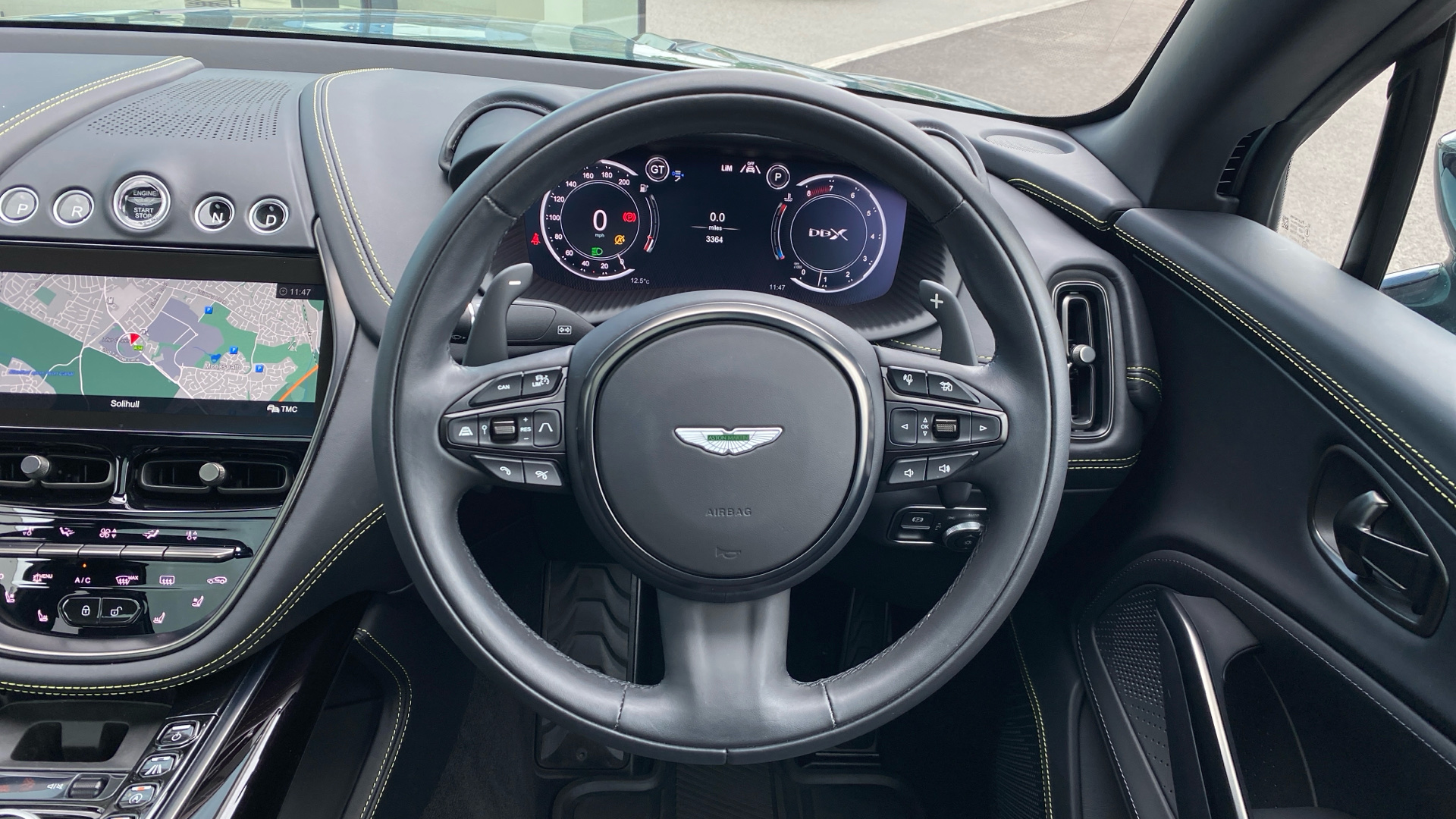 Aston Martin DBX