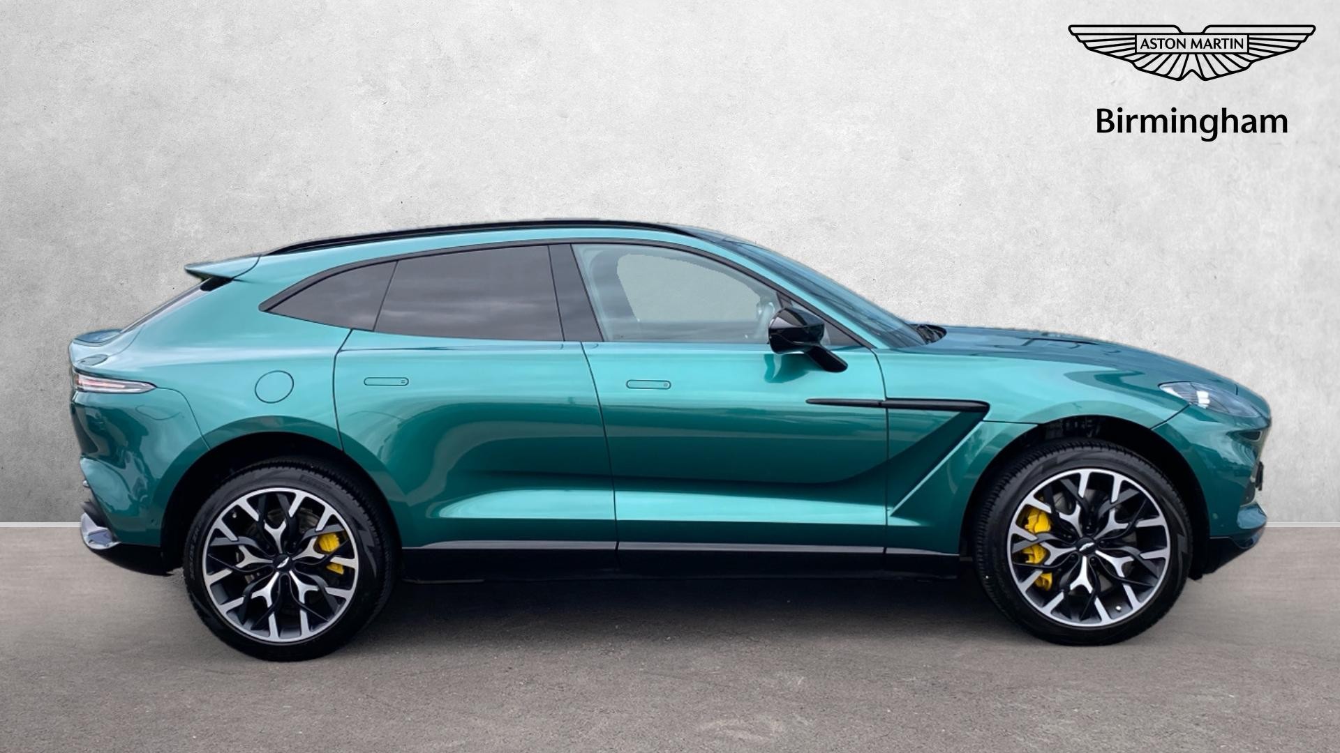 Aston Martin DBX