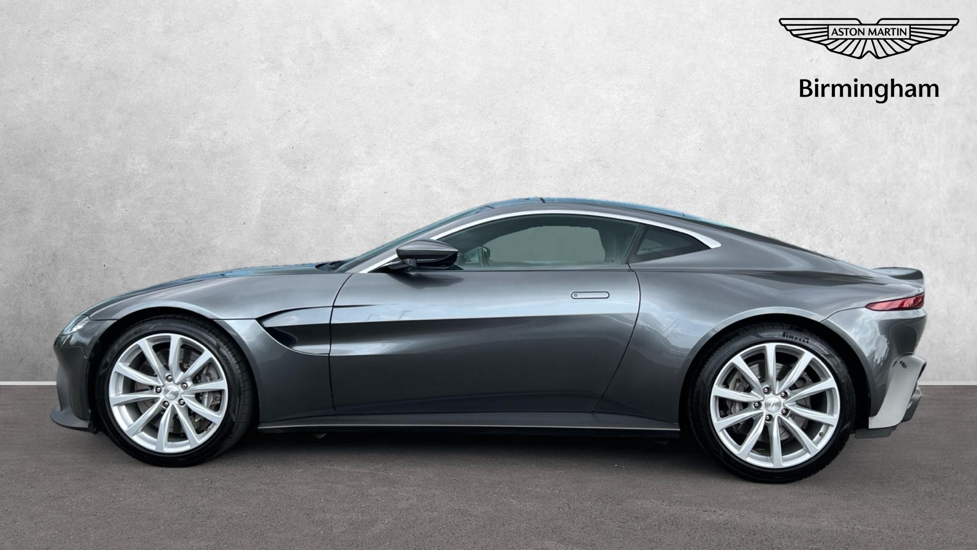 Aston Martin Vantage