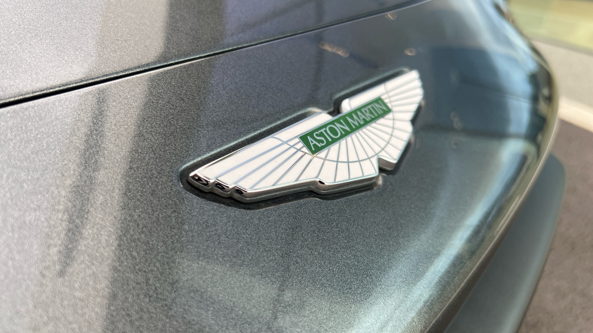 Aston Martin Vantage