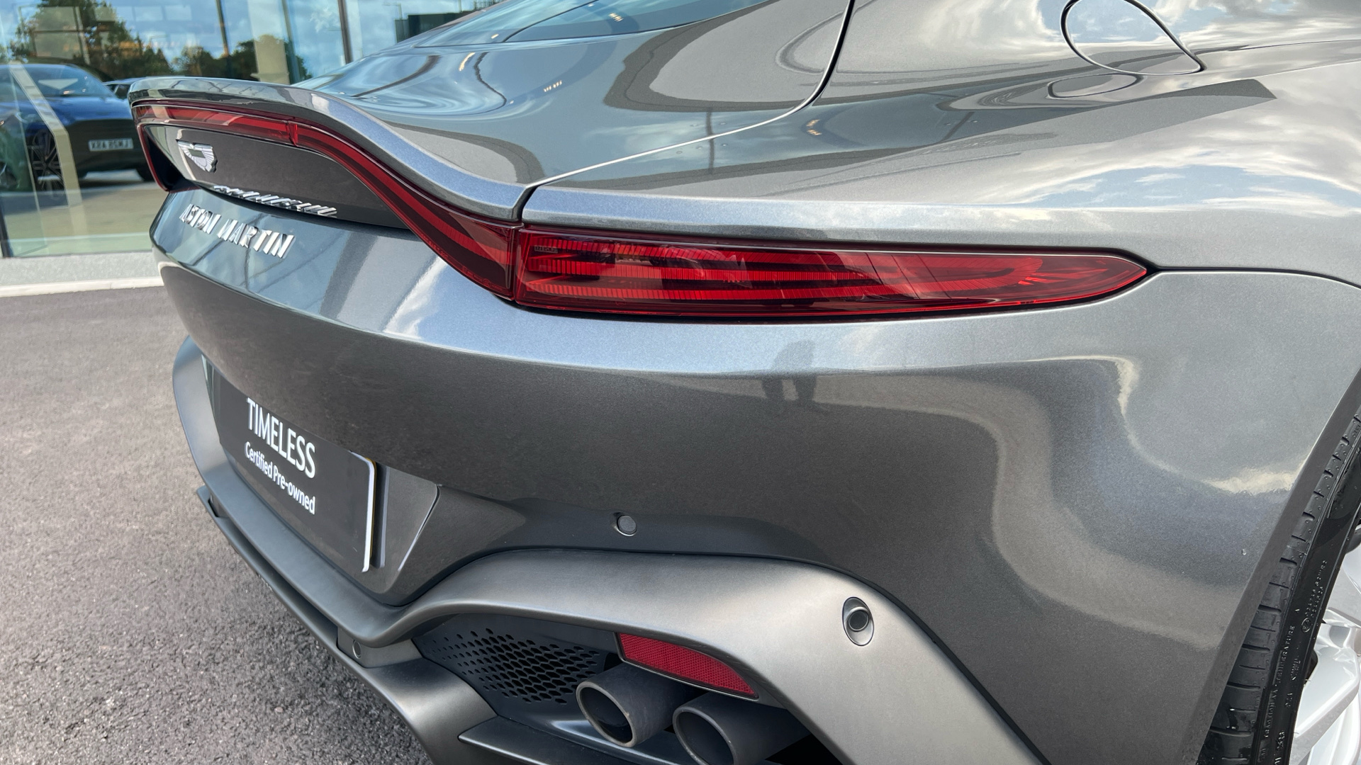 Aston Martin Vantage